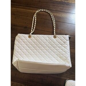white‎ faux leather quitled handbag purse matching wallet gold accents